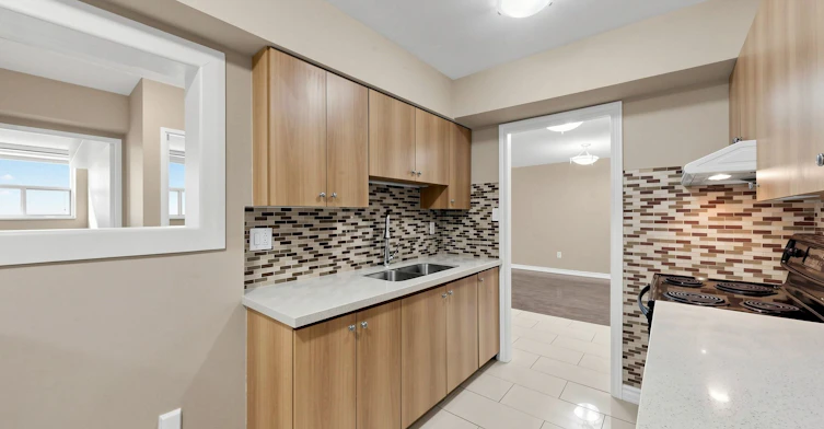 102-370 Dixon Road, Toronto, ON, M9R 1T2 - 5