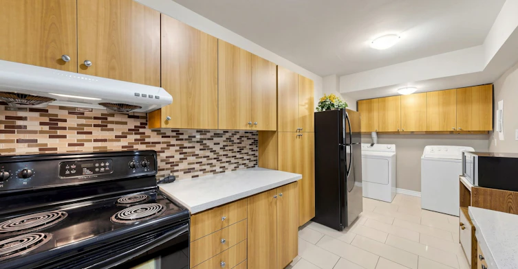 102-370 Dixon Road, Toronto, ON, M9R 1T2