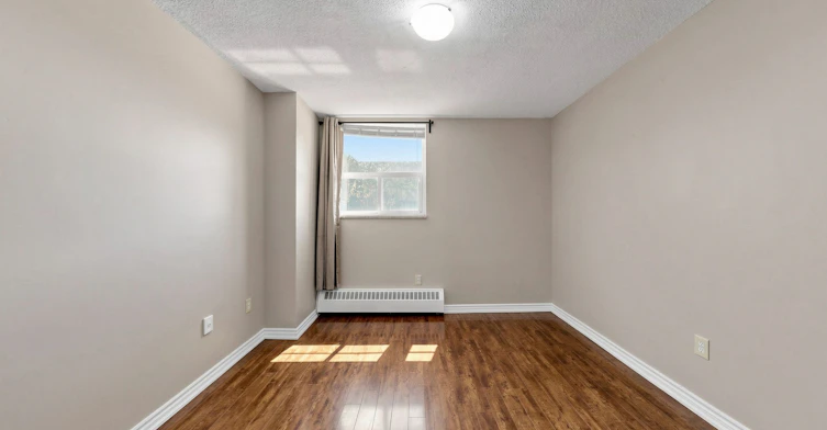 102-370 Dixon Road, Toronto, ON, M9R 1T2 - 17