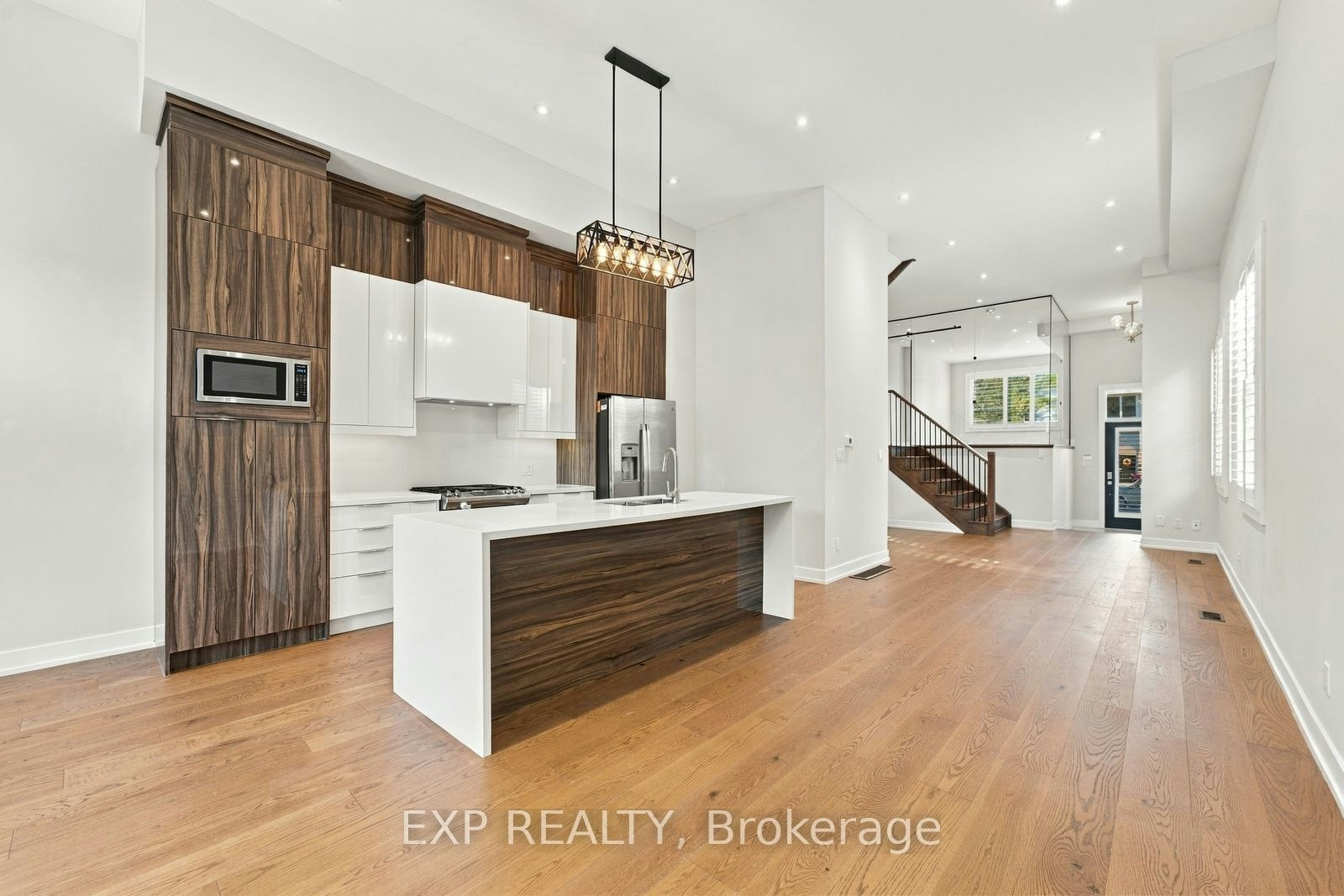 54 Benson Avenue, Mississauga, ON, L5H 2P4 - 5