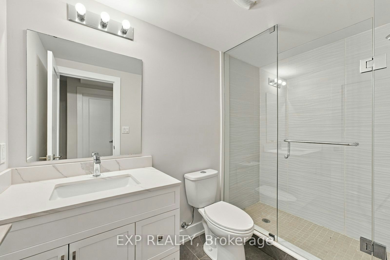 54 Benson Avenue, Mississauga, ON, L5H 2P4 - 30