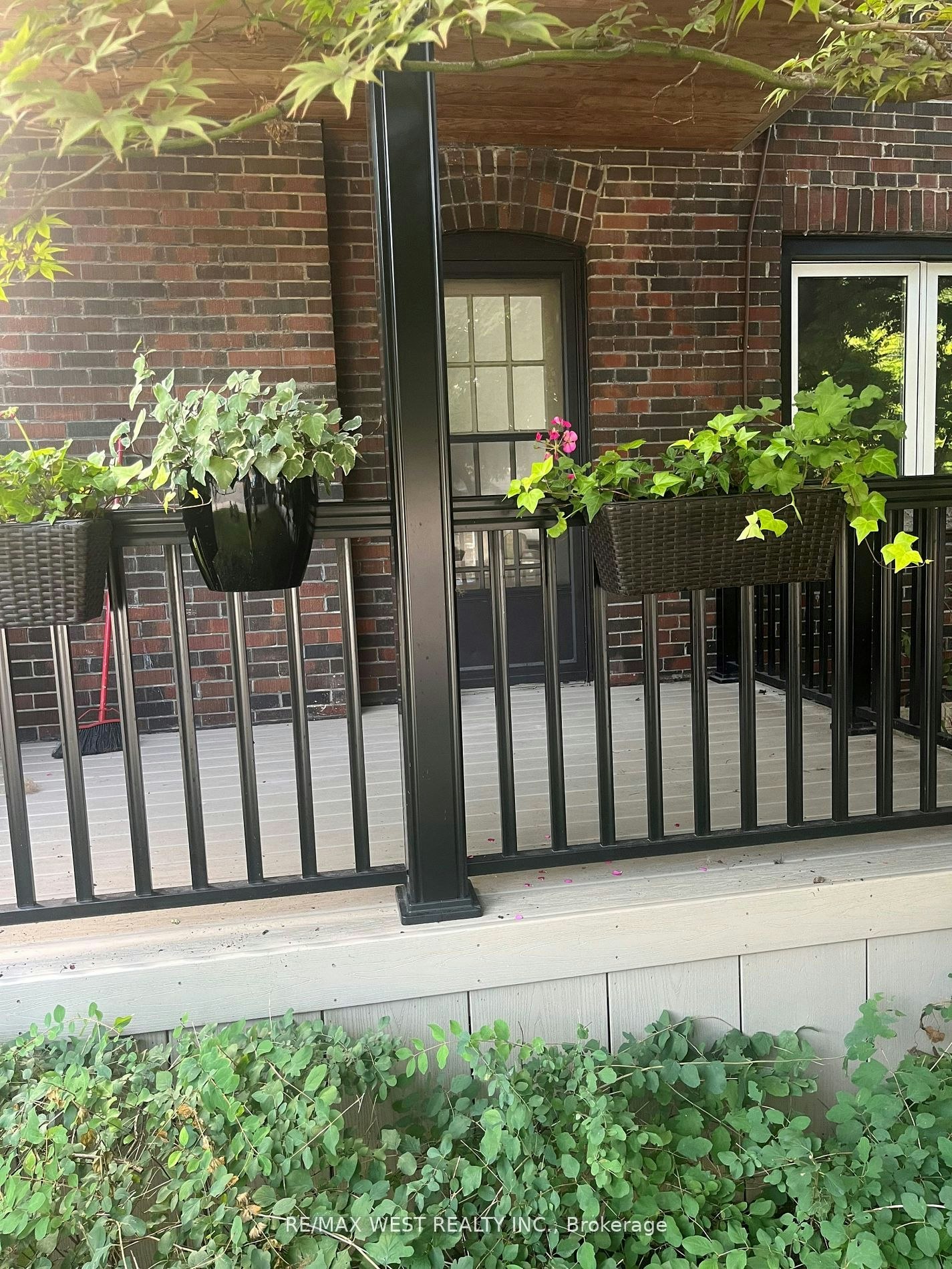 Main-27 Oakview Avenue, Toronto, ON, M6P 3J3 - 3