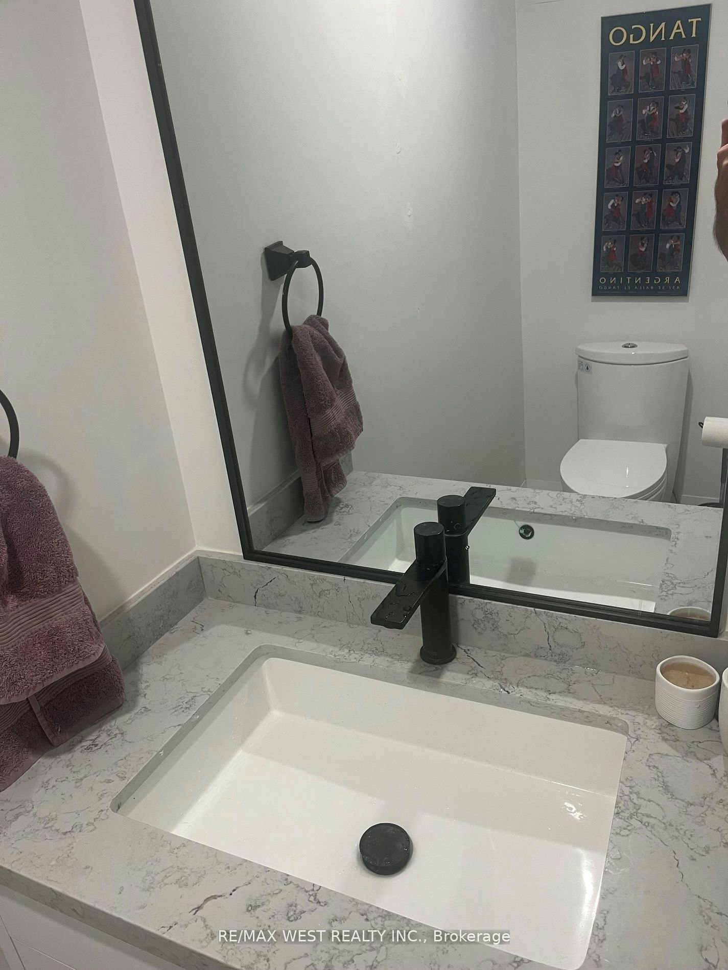 Main-27 Oakview Avenue, Toronto, ON, M6P 3J3 - 11