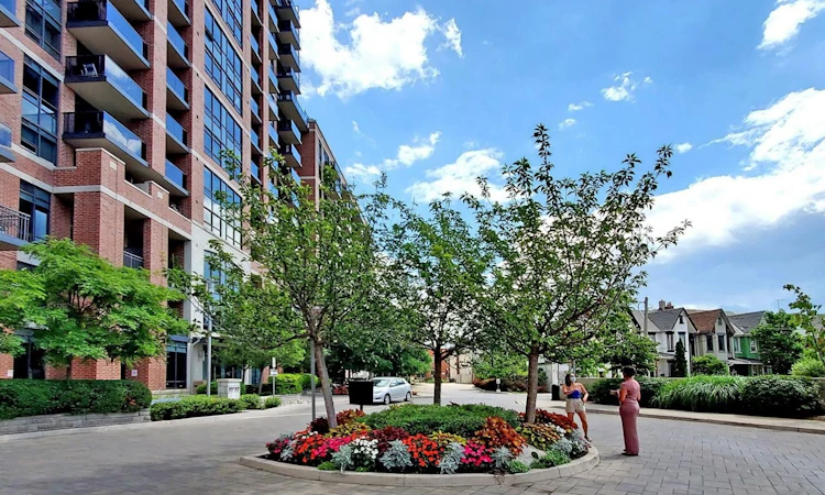 PH1610-61 Heintzman Street