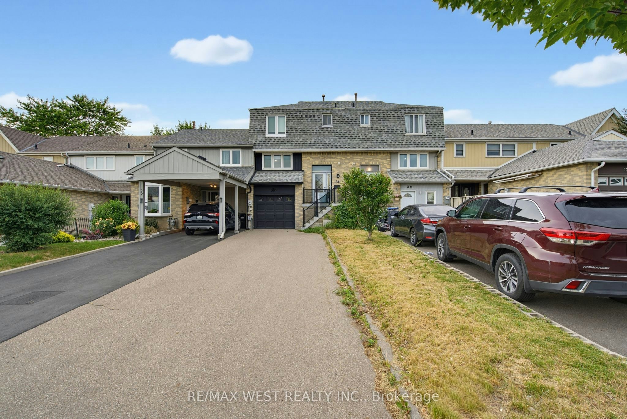 24 Primrose Crescent, Brampton, ON, L6Z 1E2