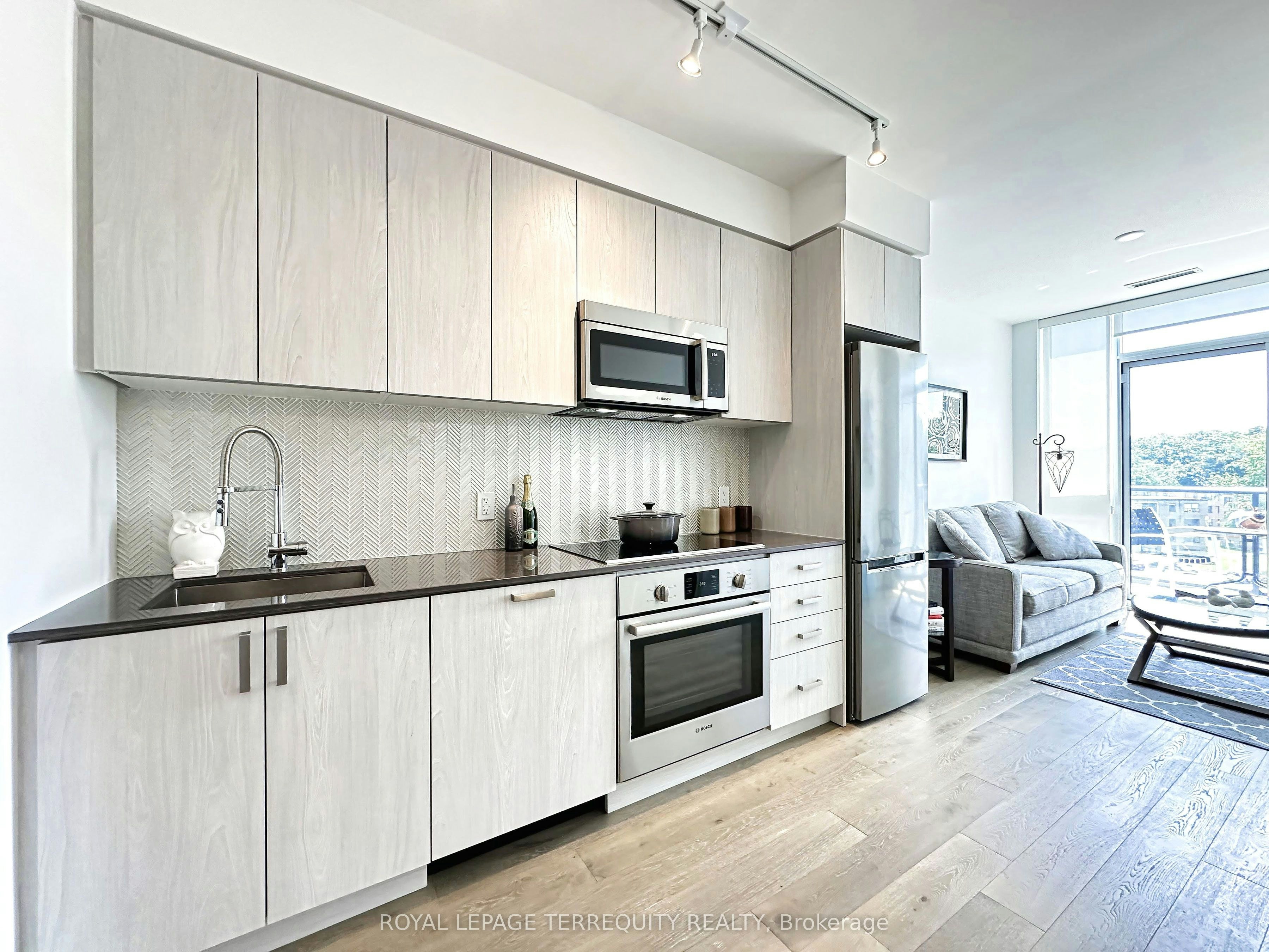 615-293 The Kingsway N/A, Toronto, ON, M9A 0E8 - 17