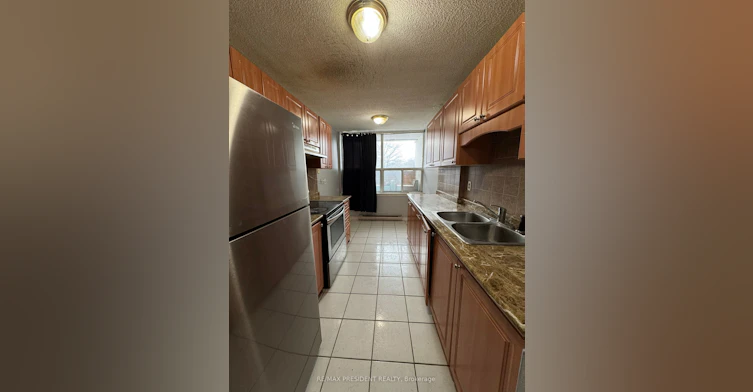 101-21 Knightsbridge Road, Brampton, ON, L6T 3Y1 - 4