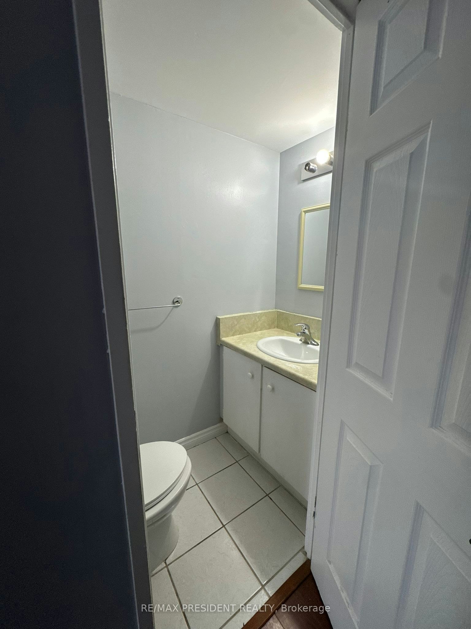 101-21 Knightsbridge Road, Brampton, ON, L6T 3Y1 - 8
