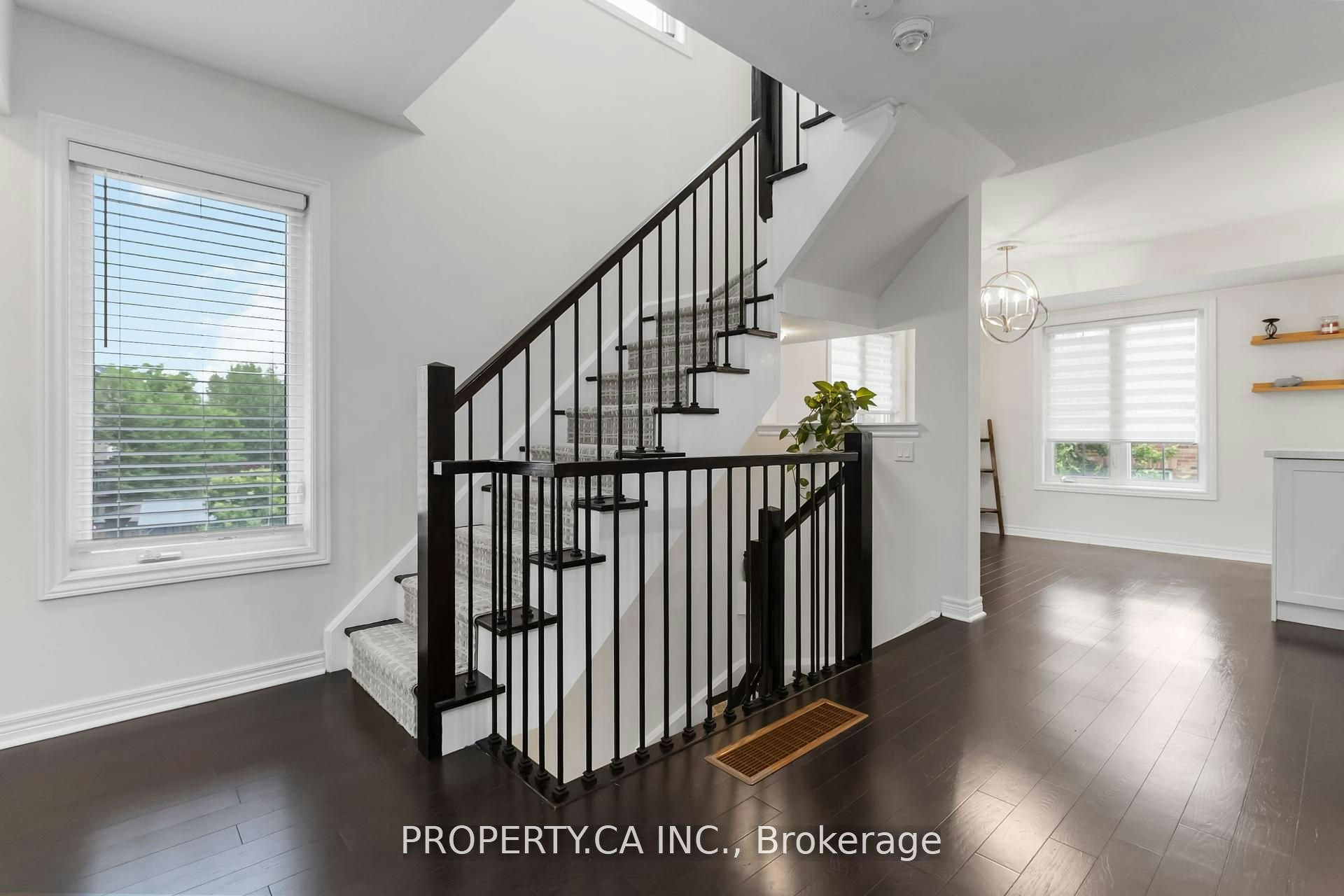99-2280 Baronwood Drive, Oakville, ON, L6M 0K4 - 8