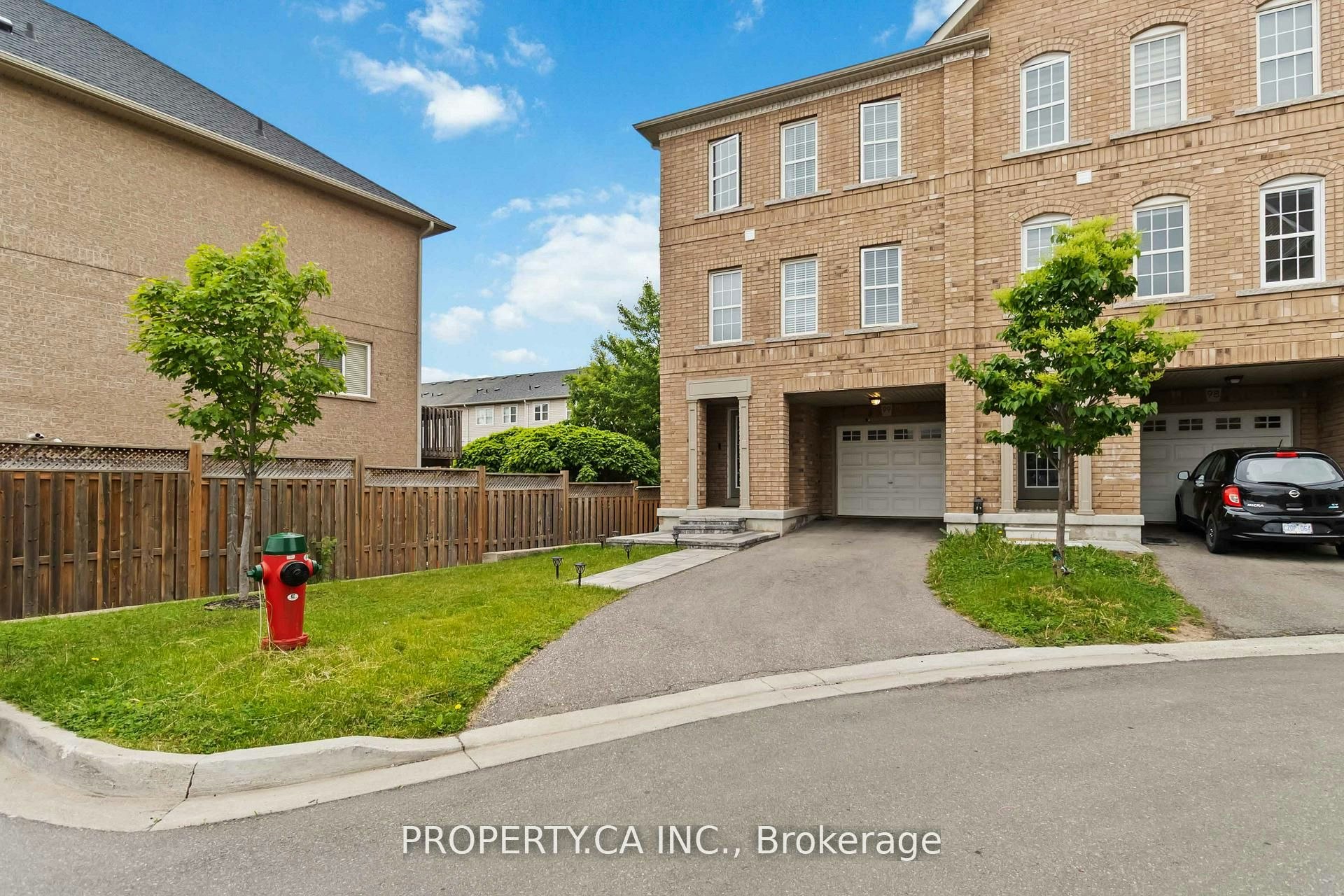 99-2280 Baronwood Drive, Oakville, ON, L6M 0K4 - 2