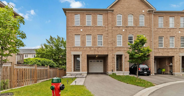 99-2280 Baronwood Drive, Oakville, ON, L6M 0K4