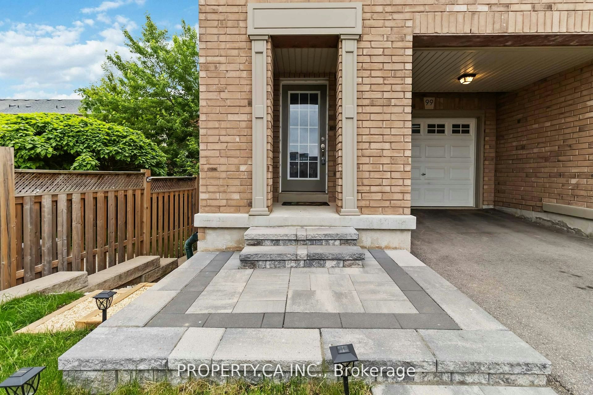 99-2280 Baronwood Drive, Oakville, ON, L6M 0K4 - 3