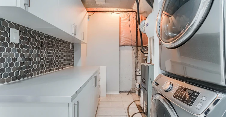 3716 Bloomington Crescent, Mississauga, ON, L5M 0A2 - 22