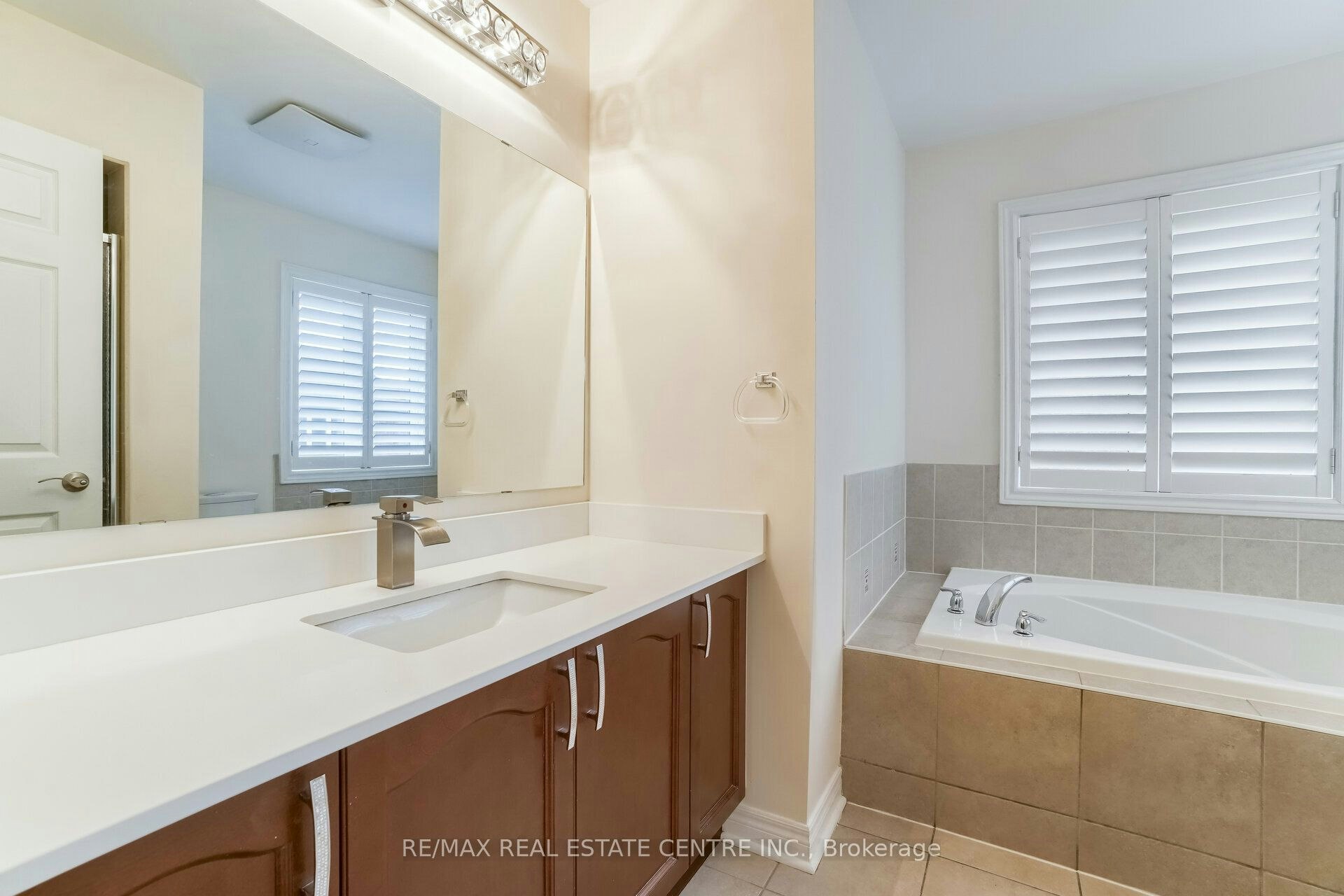 3716 Bloomington Crescent, Mississauga, ON, L5M 0A2 - 14