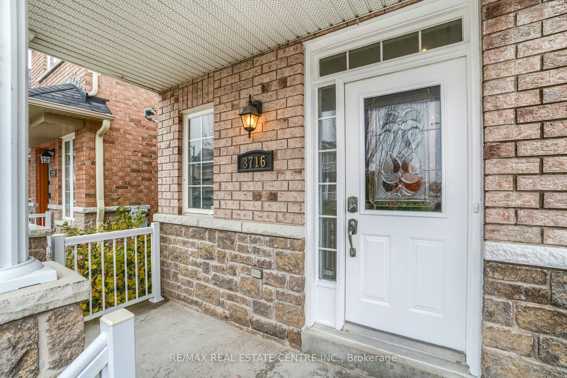 3716 Bloomington Crescent, Mississauga, ON, L5M 0A2 - 4