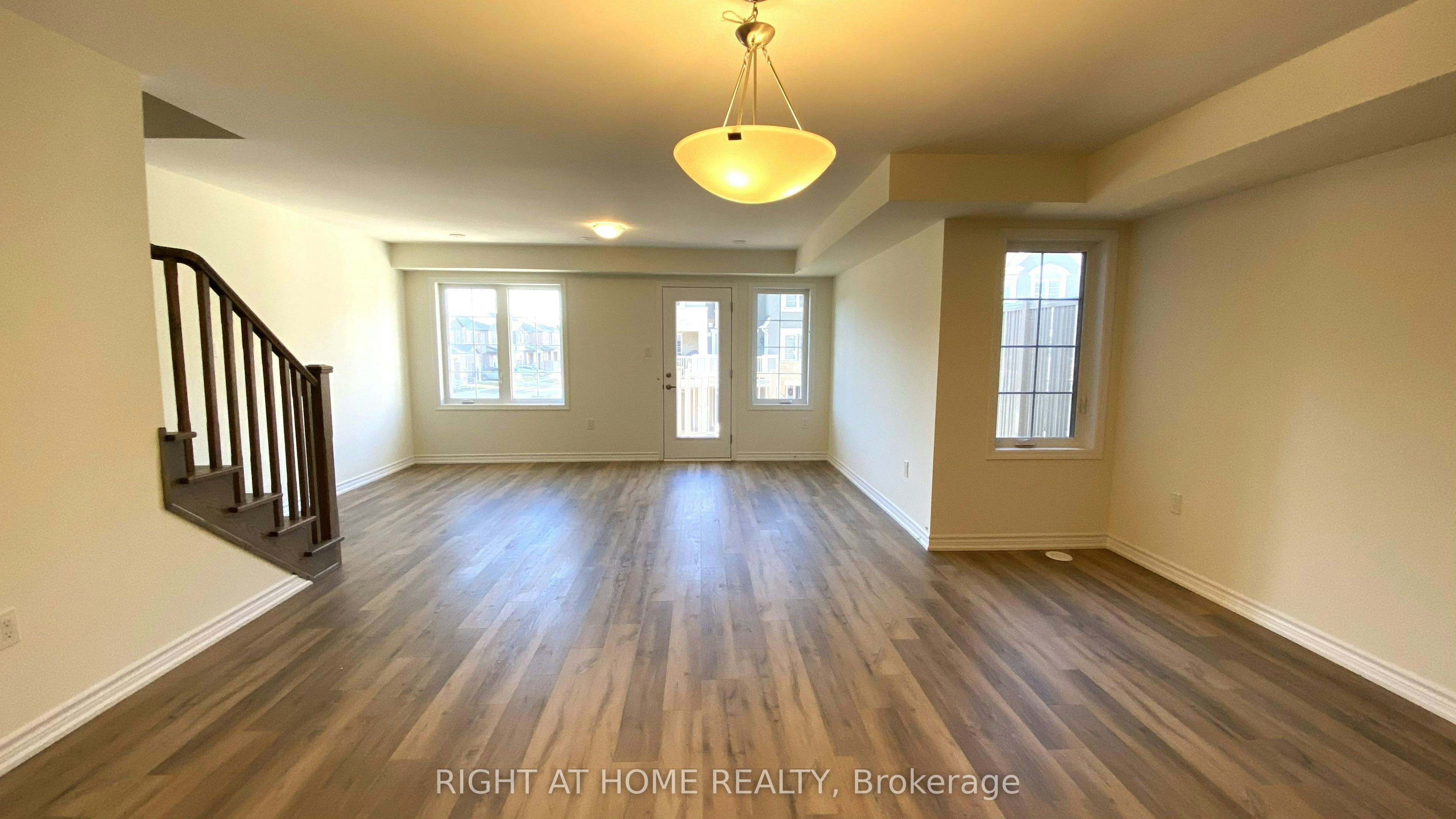 980 Alder Gate, Milton, ON, L9E 1R6 - 4
