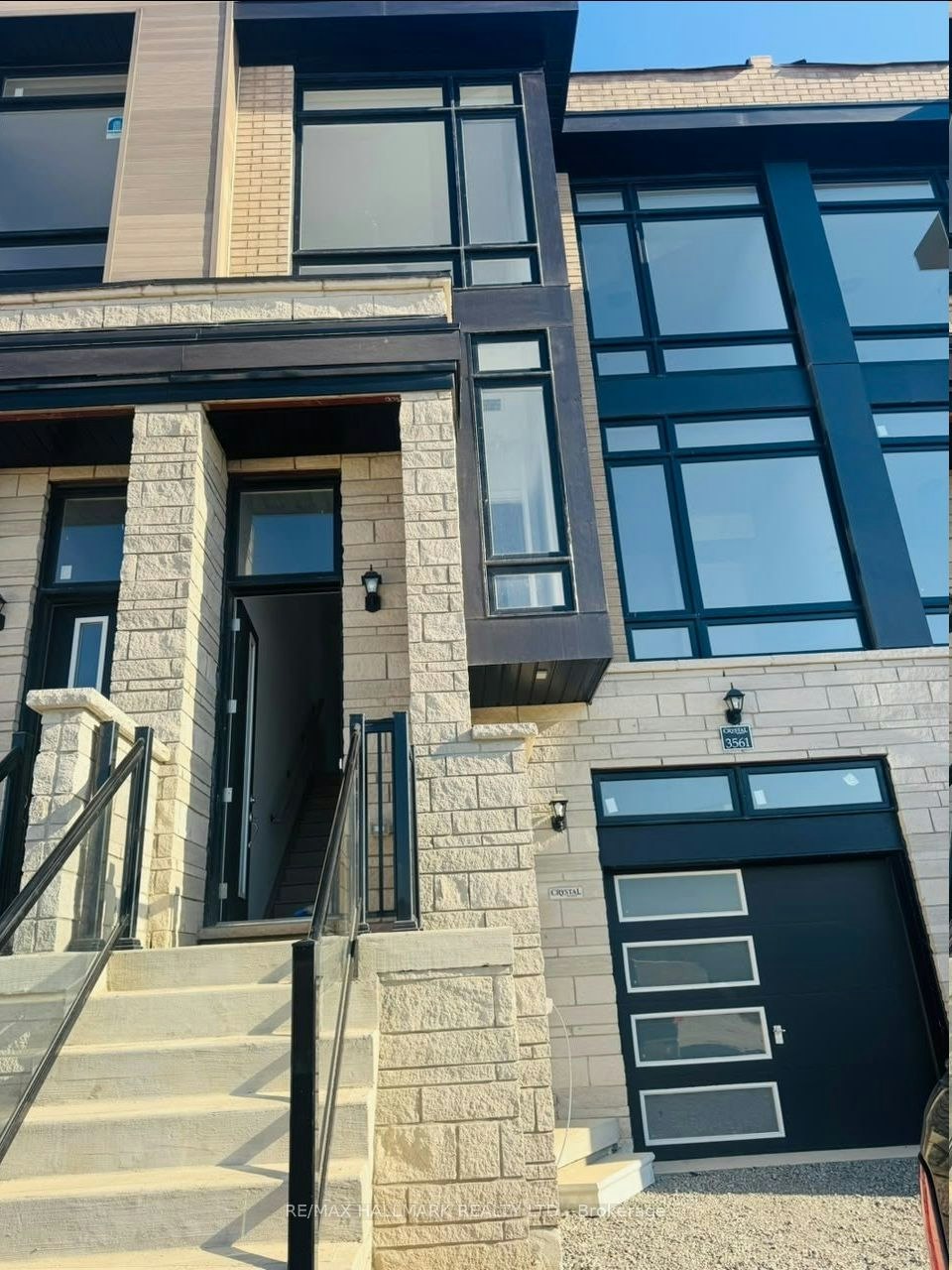 3561 Post Road, Oakville, ON, L6H 8E1 - 2