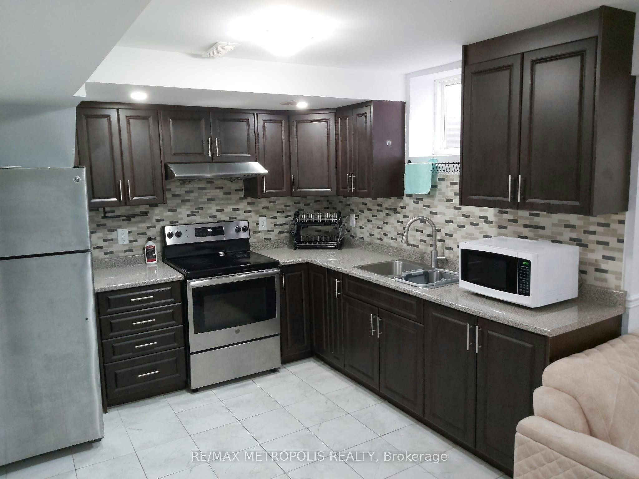 BSMT-42 Dolly Varden Drive, Brampton, ON, L6R 3L3 - 13