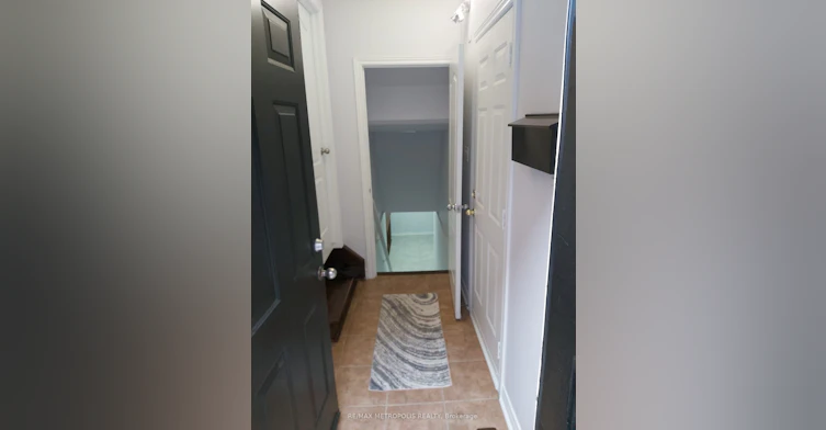 BSMT-42 Dolly Varden Drive, Brampton, ON, L6R 3L3 - 4