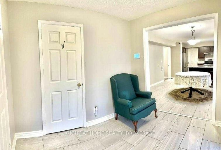 15 John Street, Milton, ON, L9T 1G2 - 4