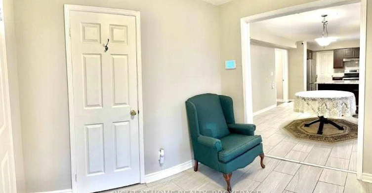 15 John Street, Milton, ON, L9T 1G2 - 4