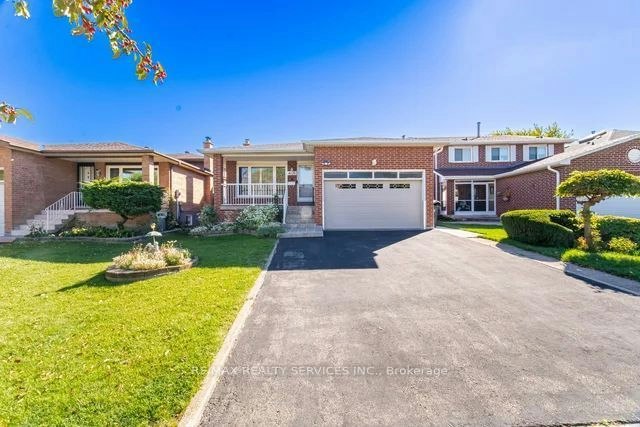 4106 Sunset Valley Court, Mississauga, ON, L4W 3L5