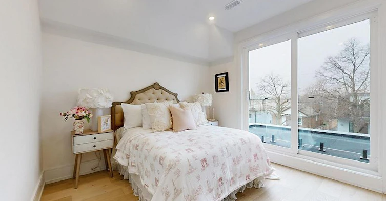 41 Algoma Street, Toronto, ON, M8Y 1C4 - 33