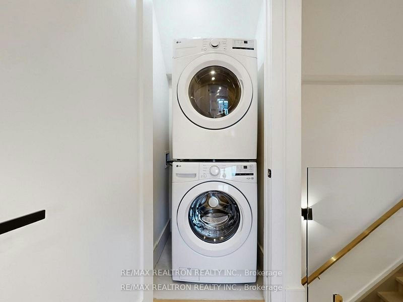 41 Algoma Street, Toronto, ON, M8Y 1C4 - 40