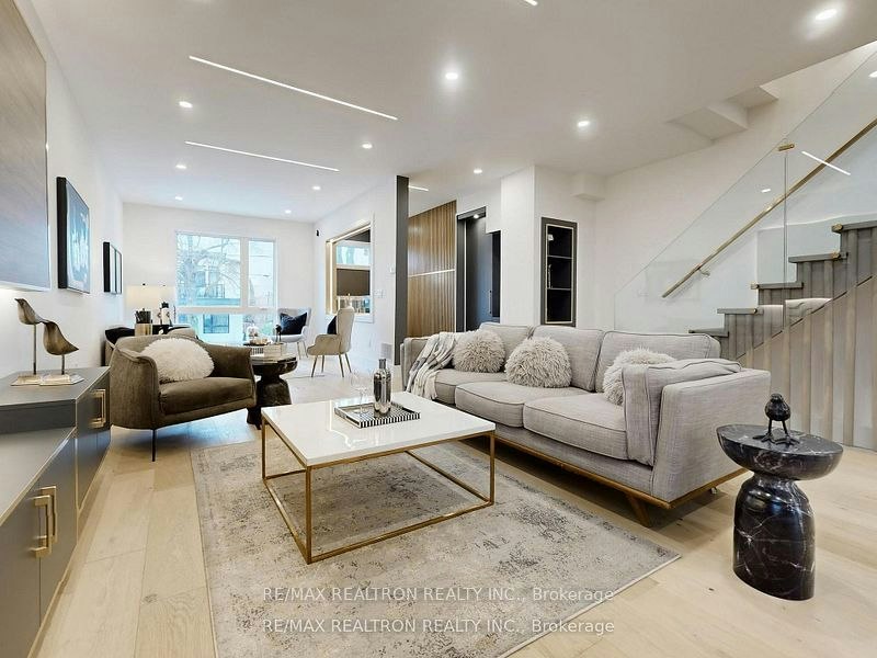 41 Algoma Street, Toronto, ON, M8Y 1C4 - 6