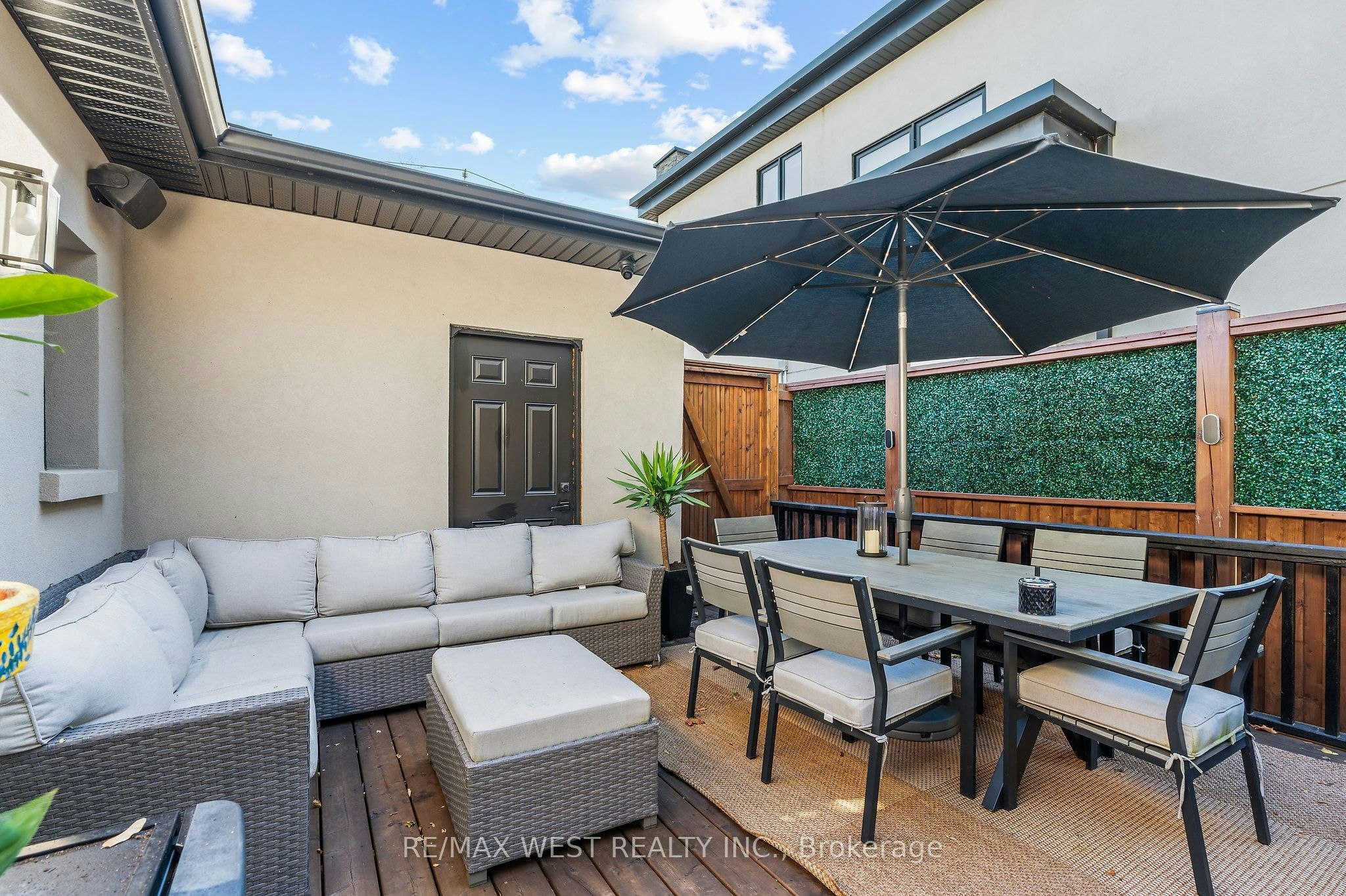 42 Woolton Crescent, Toronto, ON, M6M 4K9 - 30