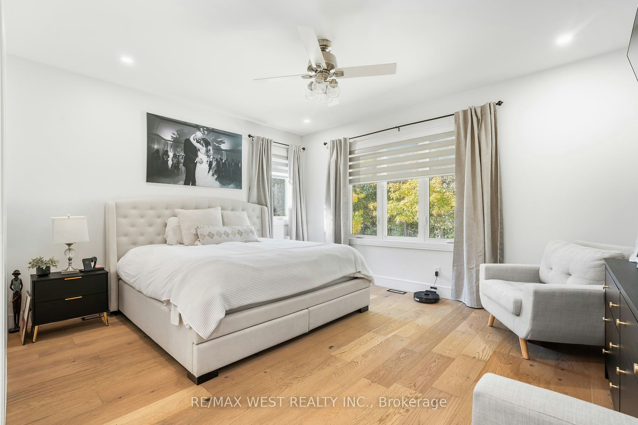 42 Woolton Crescent, Toronto, ON, M6M 4K9 - 22
