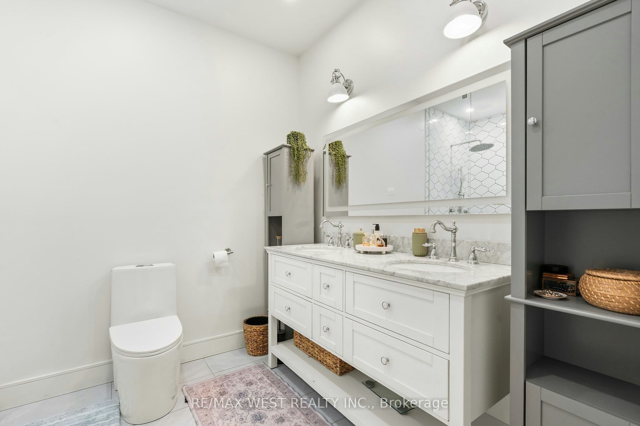 42 Woolton Crescent, Toronto, ON, M6M 4K9 - 26