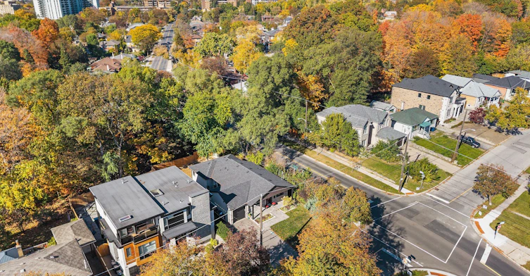 42 Woolton Crescent, Toronto, ON, M6M 4K9 - 34