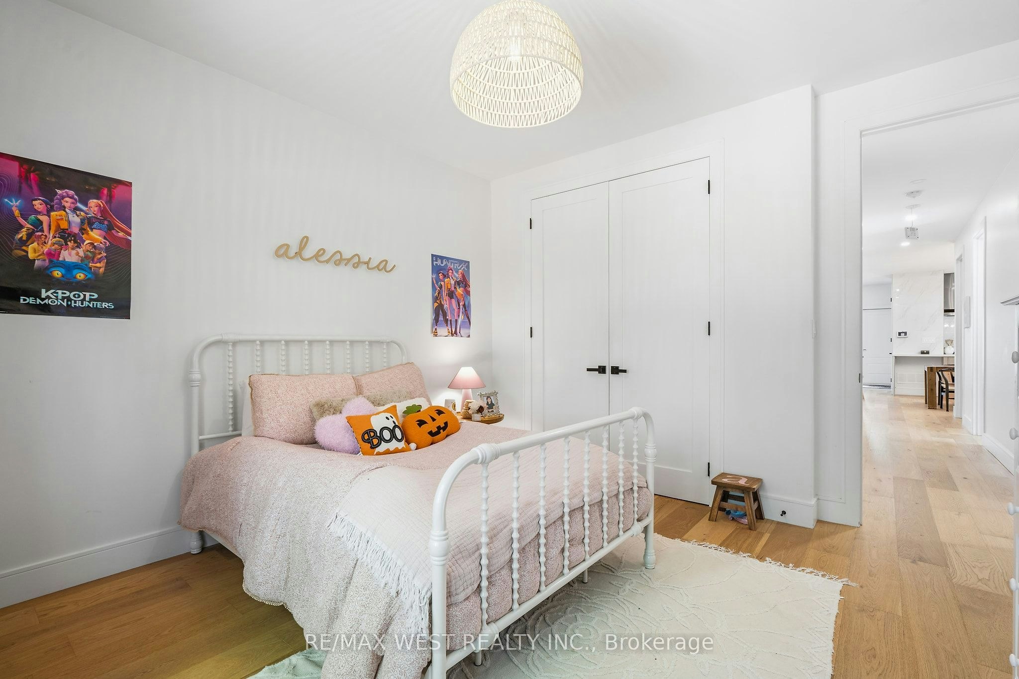 42 Woolton Crescent, Toronto, ON, M6M 4K9 - 21