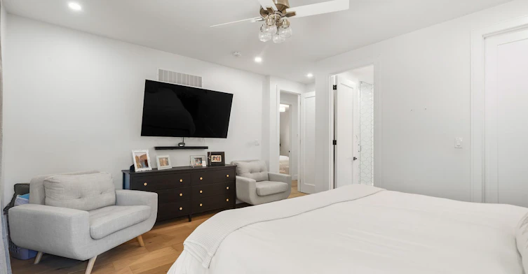 42 Woolton Crescent, Toronto, ON, M6M 4K9 - 23