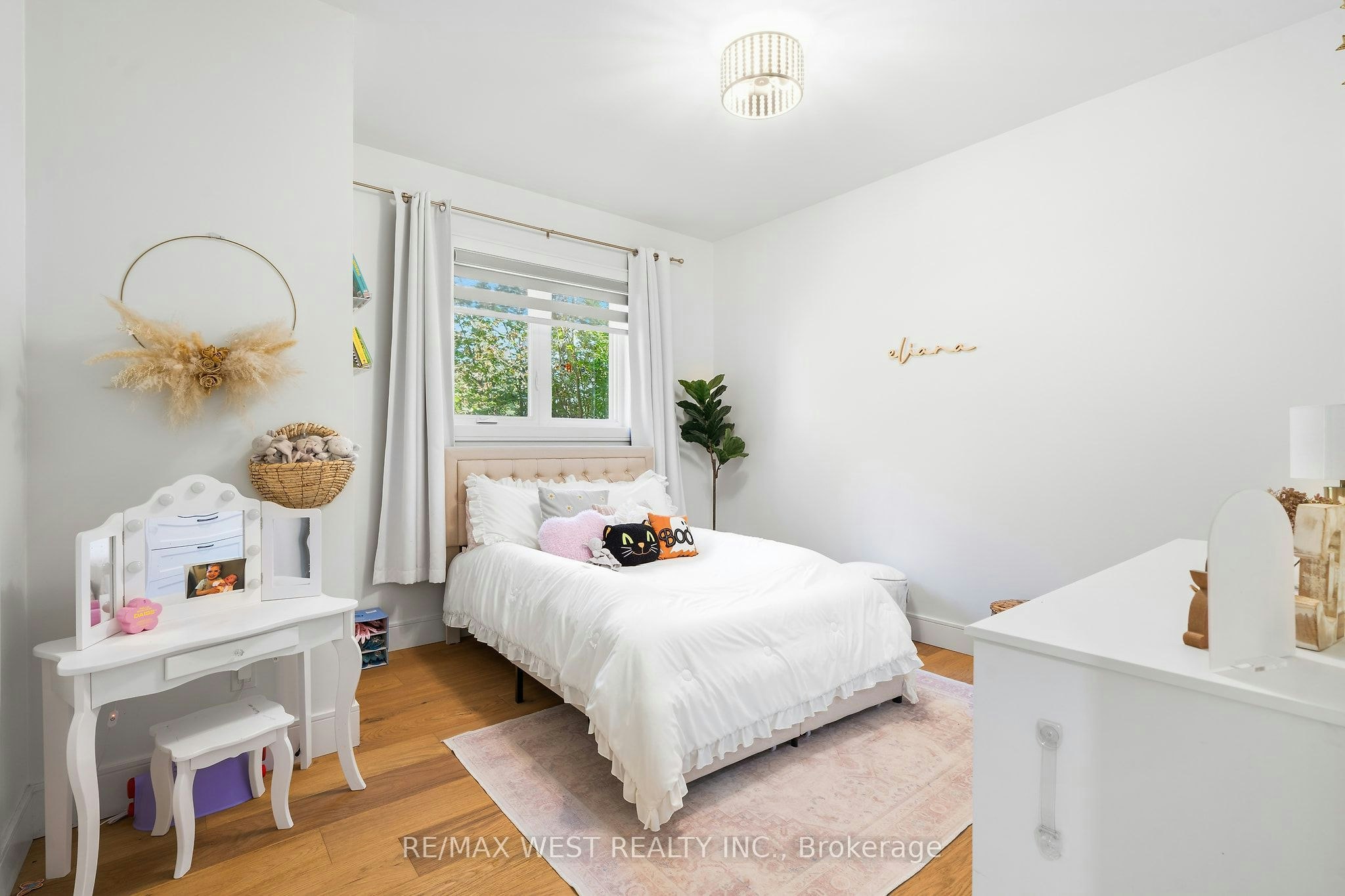 42 Woolton Crescent, Toronto, ON, M6M 4K9 - 18