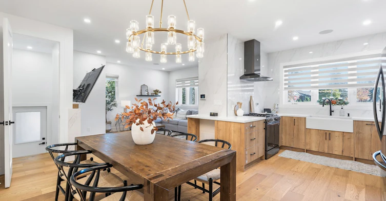 42 Woolton Crescent, Toronto, ON, M6M 4K9 - 10