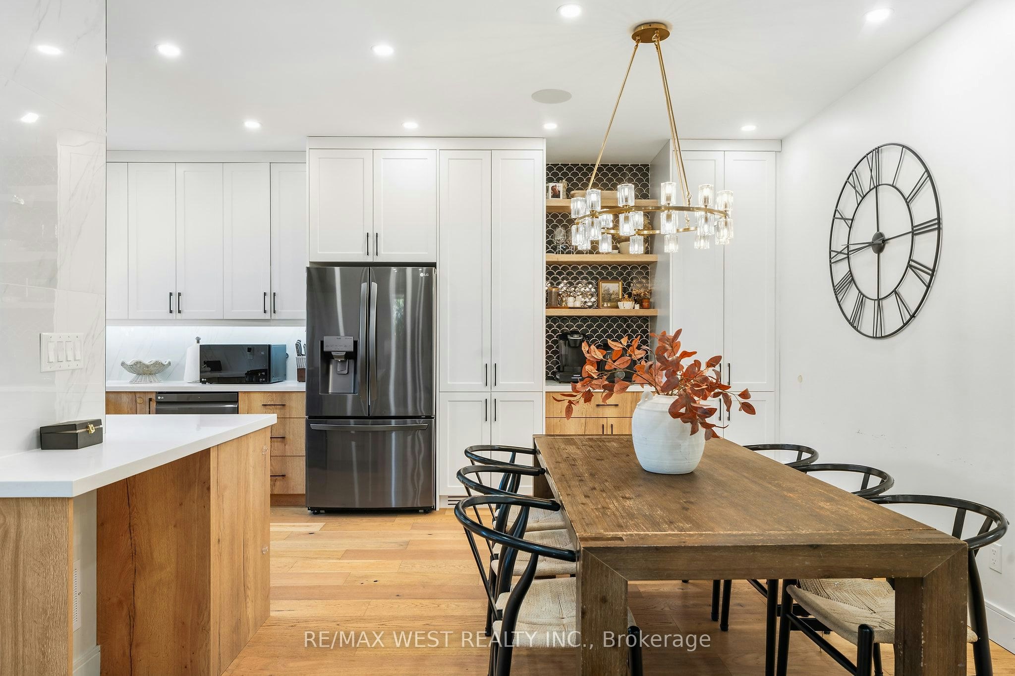 42 Woolton Crescent, Toronto, ON, M6M 4K9 - 3
