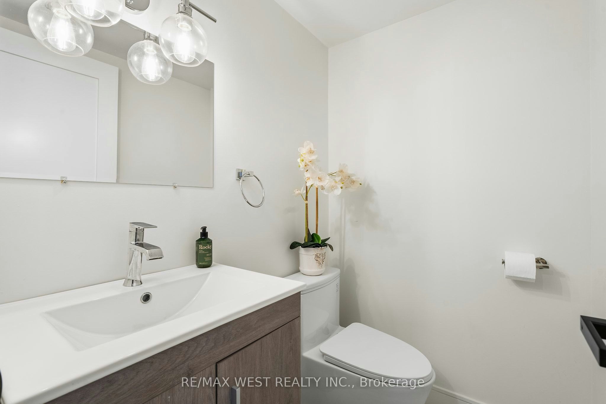 42 Woolton Crescent, Toronto, ON, M6M 4K9 - 28