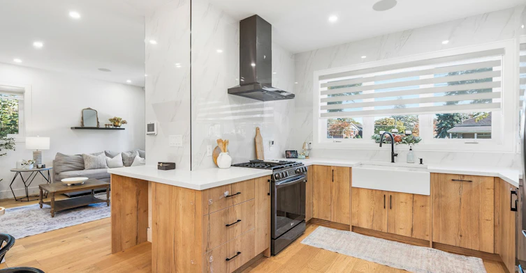 42 Woolton Crescent, Toronto, ON, M6M 4K9 - 13