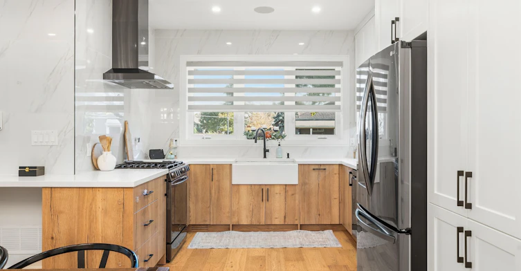 42 Woolton Crescent, Toronto, ON, M6M 4K9 - 12