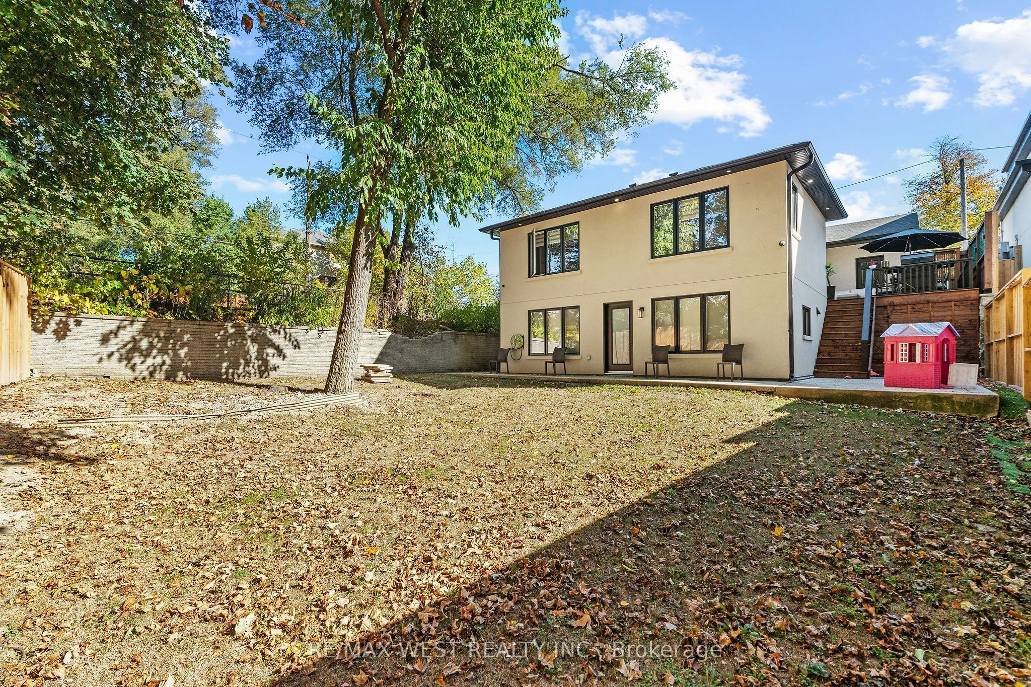 42 Woolton Crescent, Toronto, ON, M6M 4K9 - 32