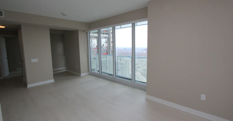 2804-3900 Confederation Parkway, Mississauga, ON, L5B 0M3 - 3