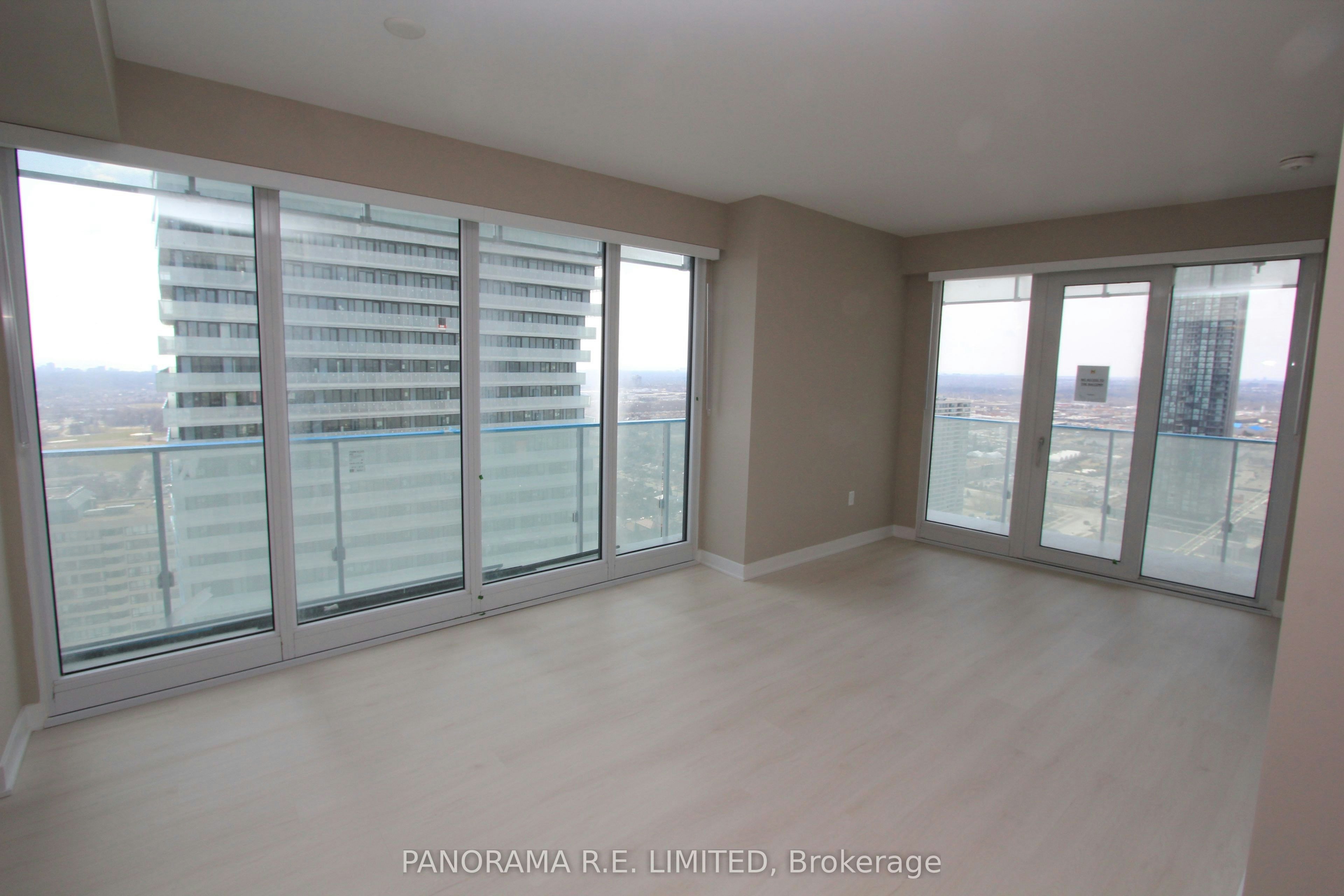 2804-3900 Confederation Parkway, Mississauga, ON, L5B 0M3 - 2