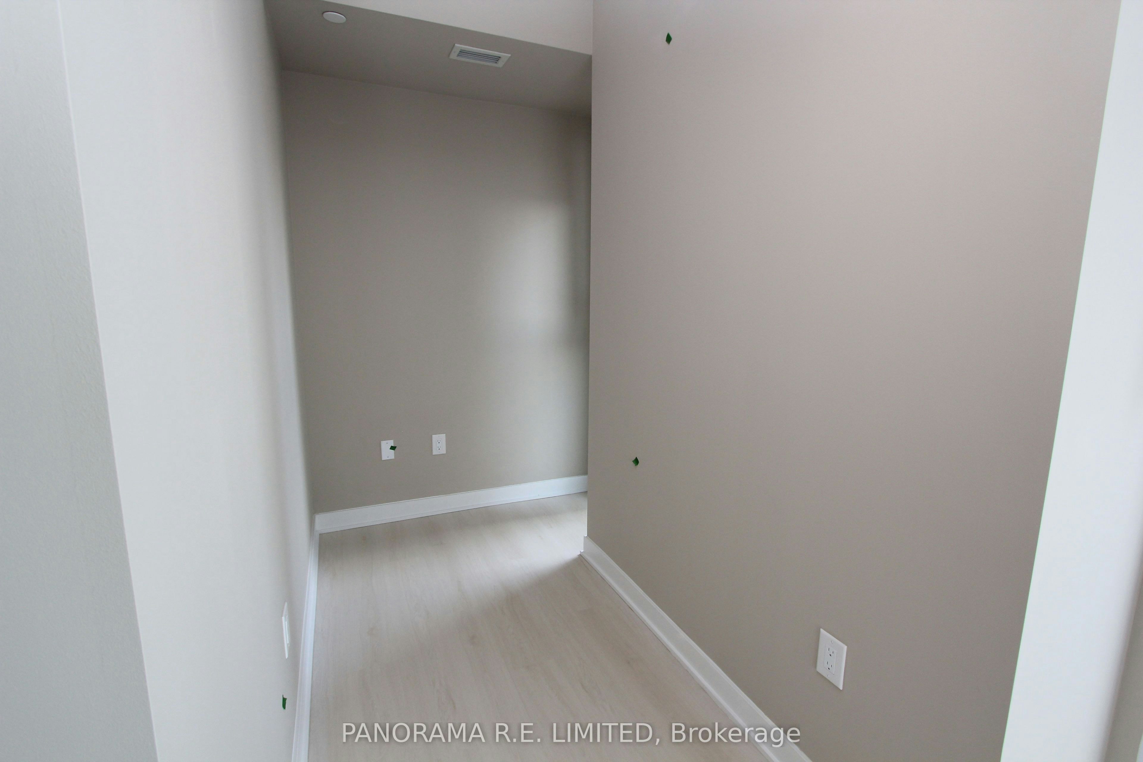 2804-3900 Confederation Parkway, Mississauga, ON, L5B 0M3 - 12