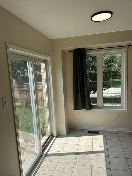 5960 Algarve Drive, Mississauga, ON, L5M 6Y7 - 13