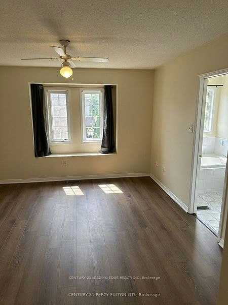 5960 Algarve Drive, Mississauga, ON, L5M 6Y7 - 5
