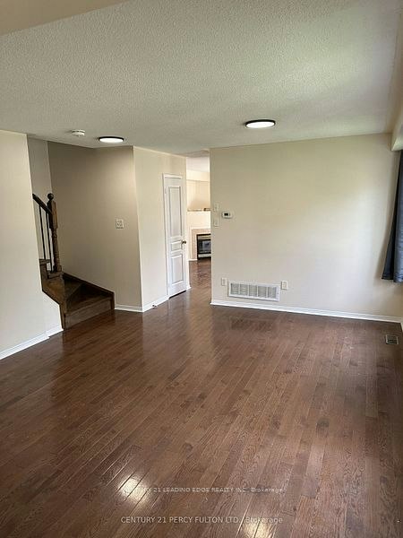 5960 Algarve Drive, Mississauga, ON, L5M 6Y7 - 12