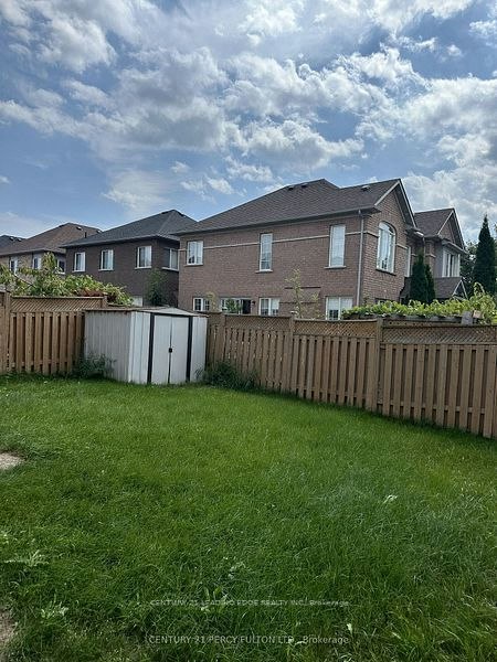 5960 Algarve Drive, Mississauga, ON, L5M 6Y7 - 2