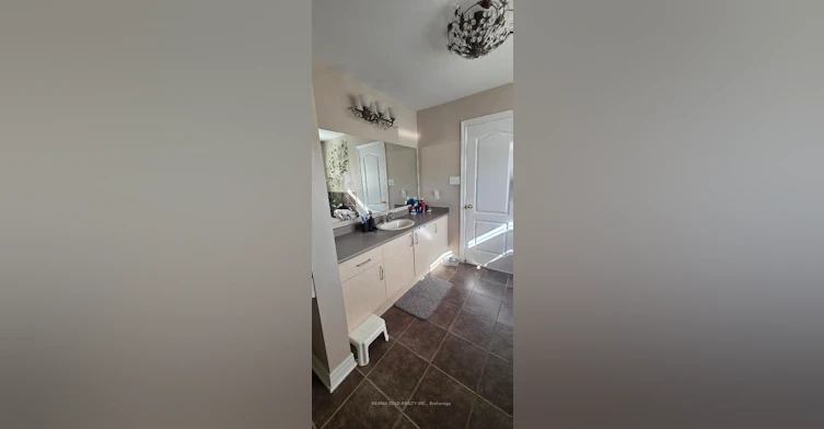 1202 Costigen Road, Milton, ON, L9T 6N8 - 9